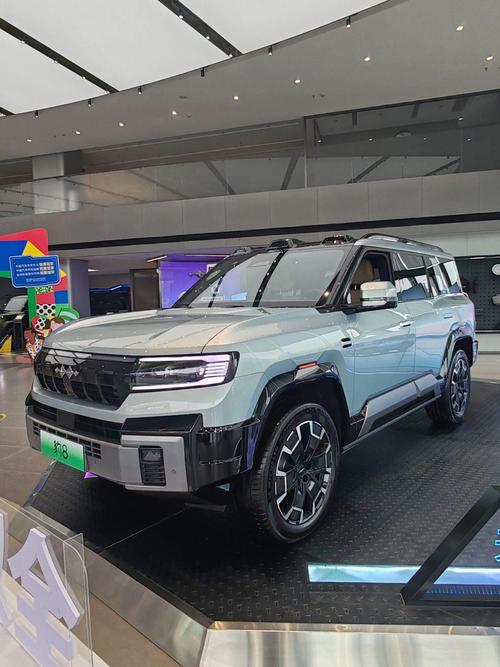 广州150比亚迪方程豹硬派越野的爆款，英菲尼迪35周年与你共成长